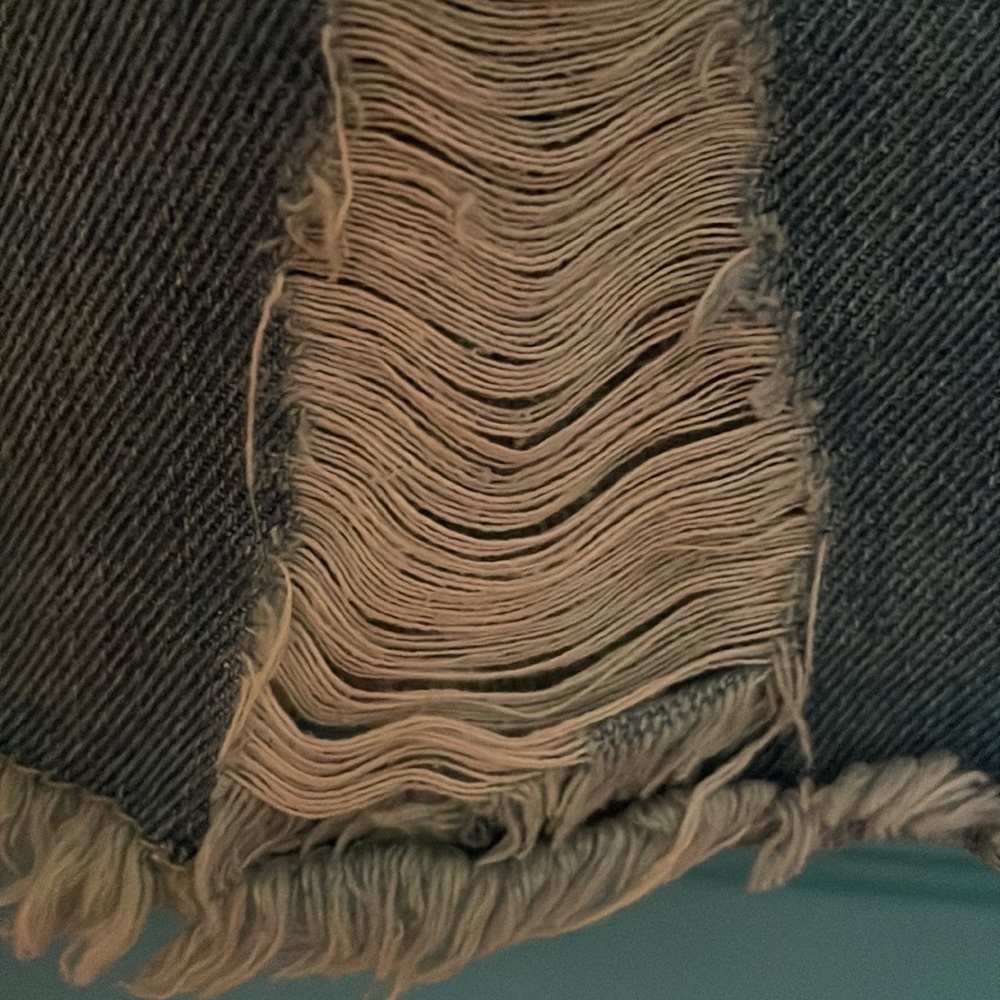 ⛵️ Sunset Sail 5/$15 Denim Distressed Mini Skirt - size 9- GB - Picture 8 of 10